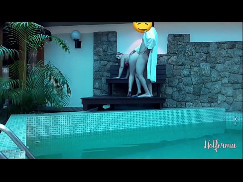 ❤️ A főnök meghívja a szobalányt a medencébe, de nem tud ellenállni egy forró Porno at hu.aircoolershop.top ️❤